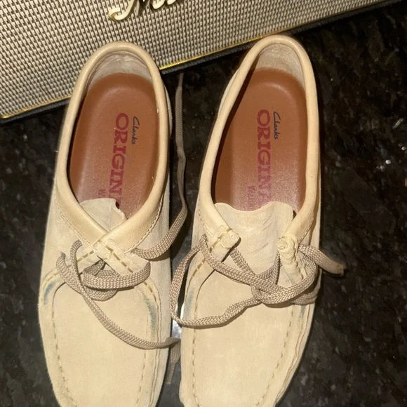Clark Shoes Womens Size 6M Original Wallabee 35395 Sand Suede Boot worn ONCE!! - Picture 3 of 7